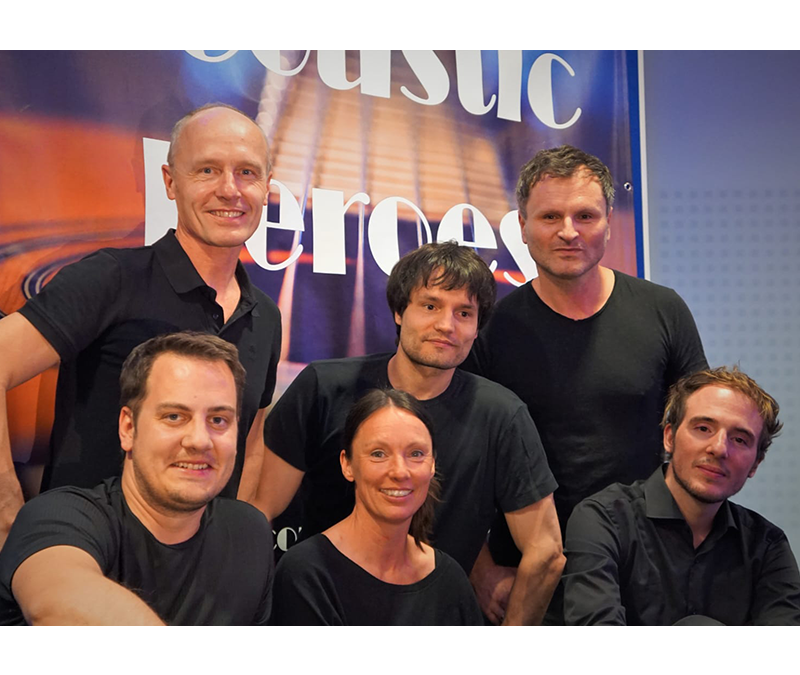 Acoustic Heroes